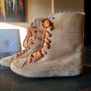 Fitflop Suede and Sherpa boots